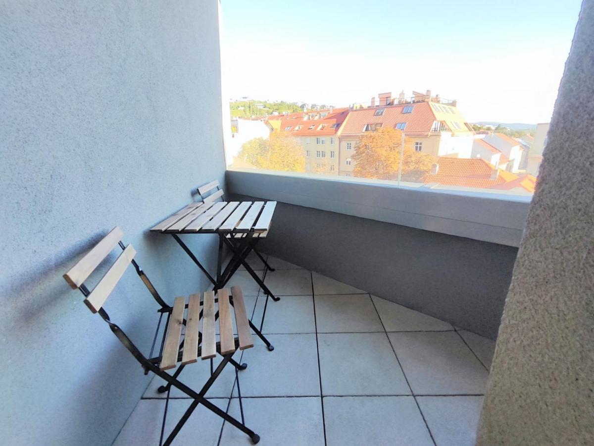 Schanz - Quietly Oriented - Private Parking - Balcony 브라티슬라바 외부 사진