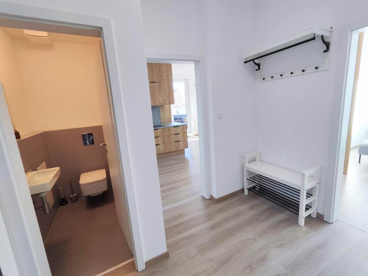 Schanz - Quietly Oriented - Private Parking - Balcony 브라티슬라바 외부 사진