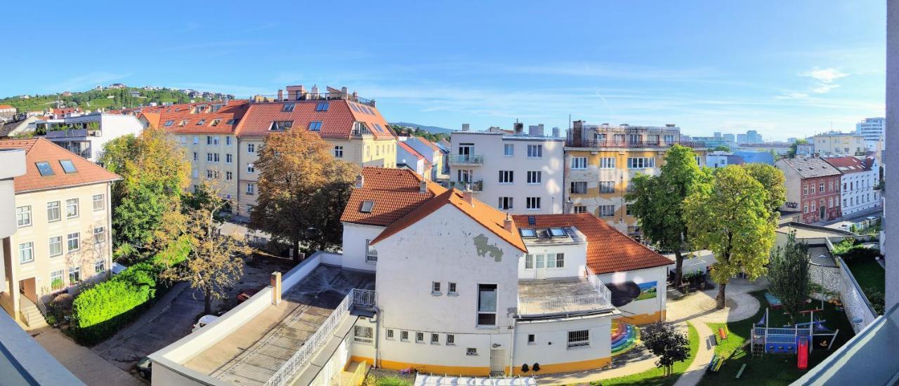 Schanz - Quietly Oriented - Private Parking - Balcony 브라티슬라바 외부 사진